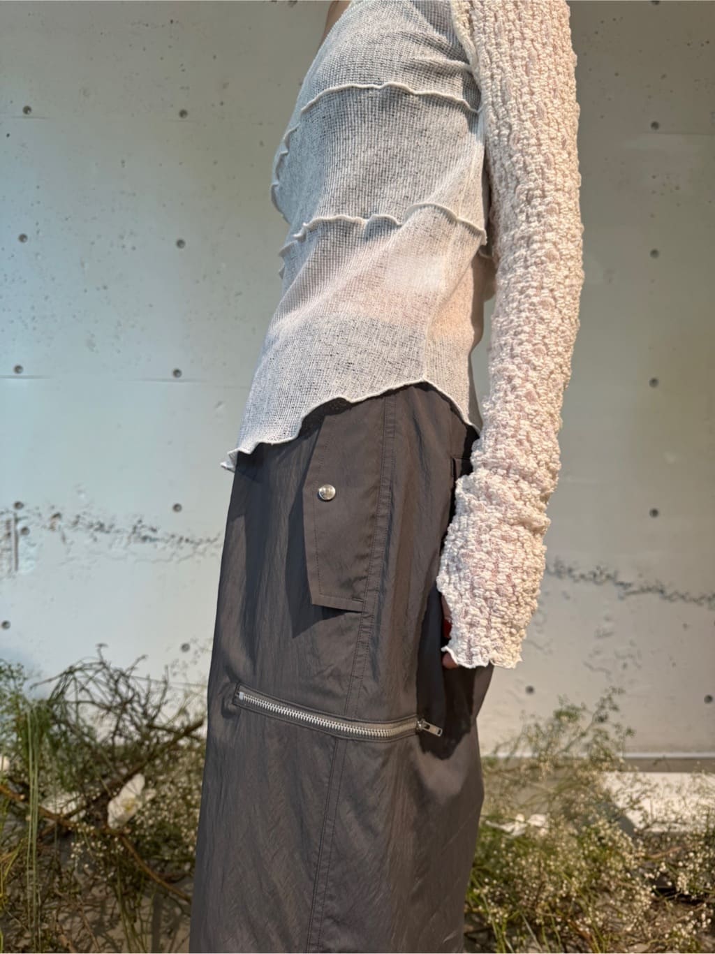 uchi__yamaさんの「CODE A｜Airy volume cargo」を使ったコーディネート