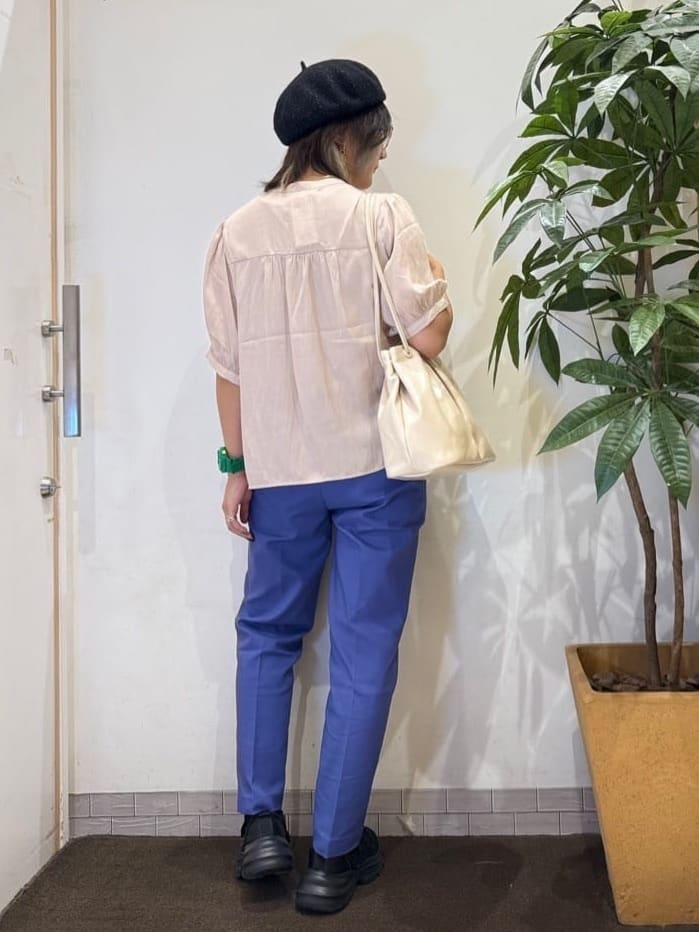 misakiさんの「SHOO･LA･RUE｜【洗濯機可/S-3L/美脚シルエット】通勤・セレモニーにも　きちんと見えする ソフトスティックパンツ」を使ったコーディネート