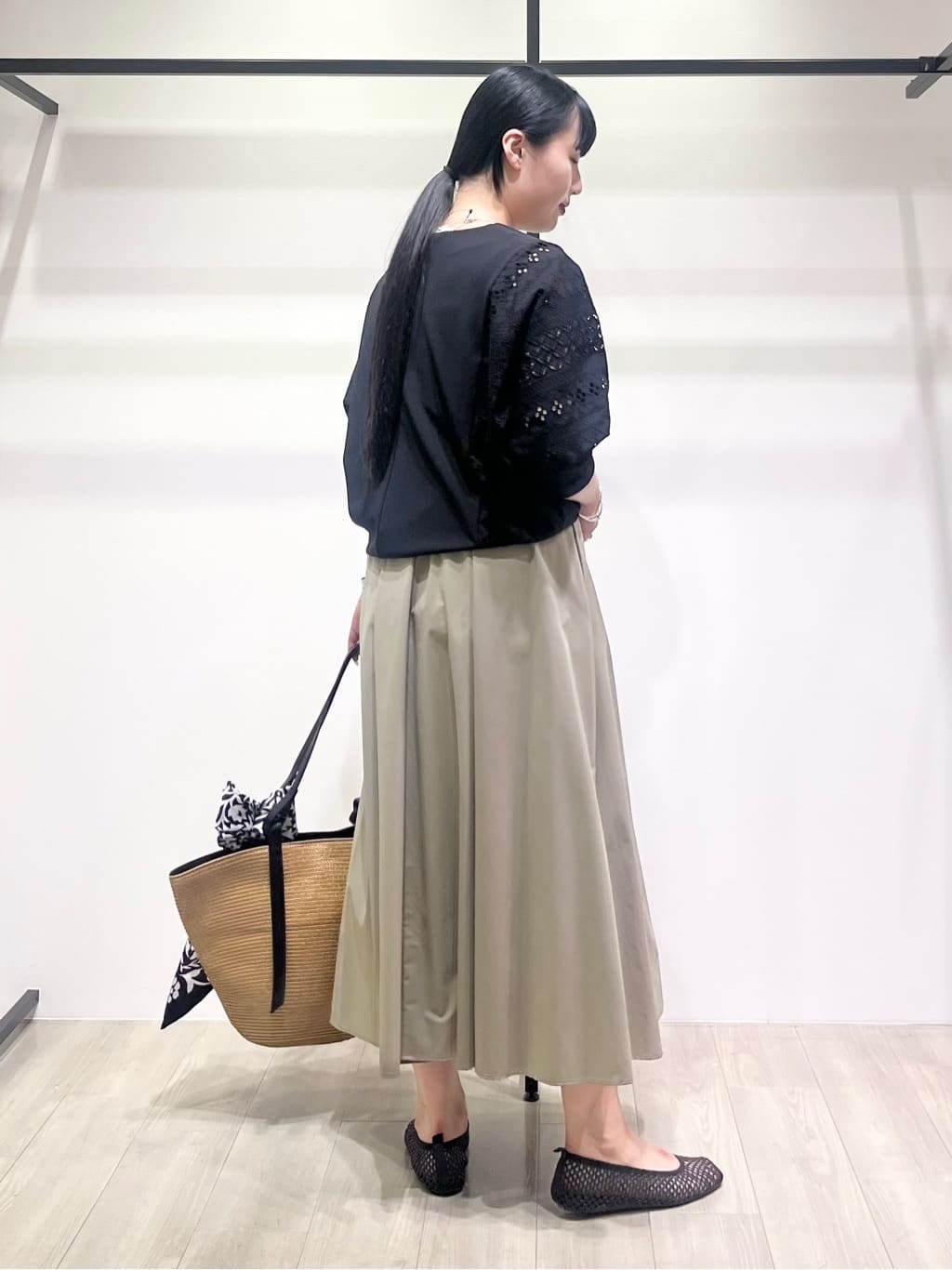 hasuさんの「INDIVI｜スクエアトップロングネックレス」を使ったコーディネート