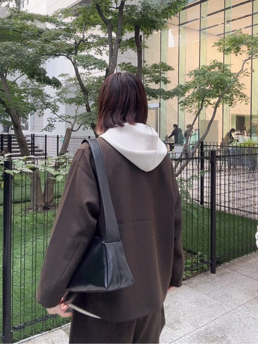 𝐜𝐡𝐢𝐤𝐚さんの「SHOO･LA･RUE｜【セットアップ可】チェック柄タックハーフパンツ」を使ったコーディネート