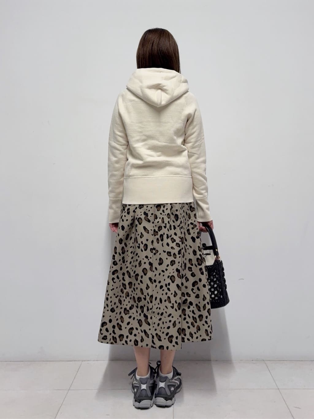 Nishijimaさんの「DRESSTERIOR｜デキシー吊裏毛ジップアップパーカ」を使ったコーディネート