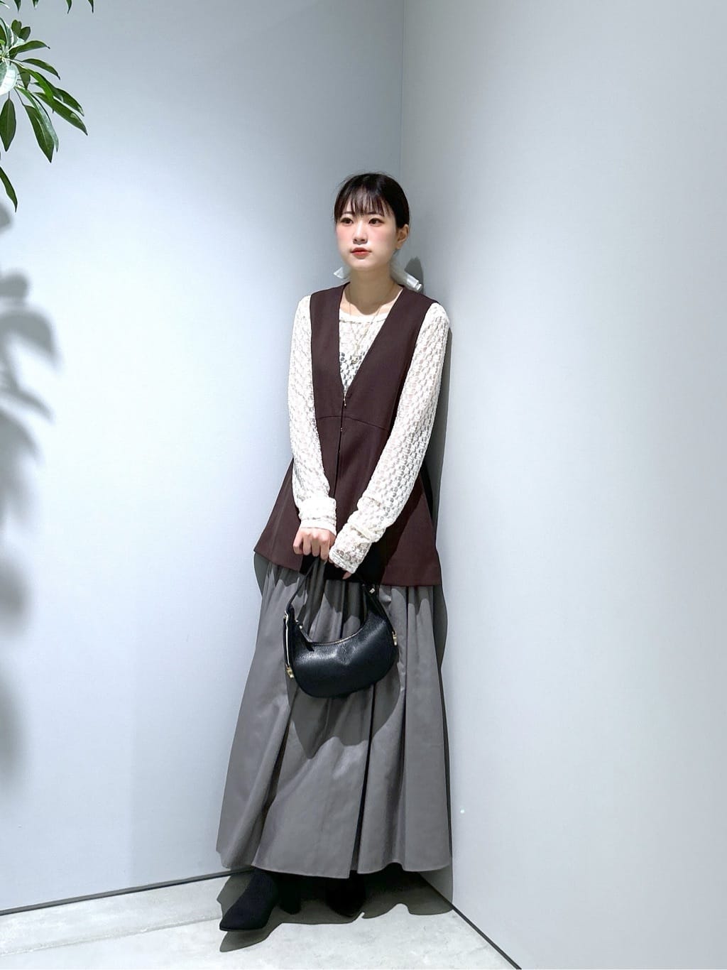 Renoさんの「INDIVI｜レザーライクマキシスカート」を使ったコーディネート