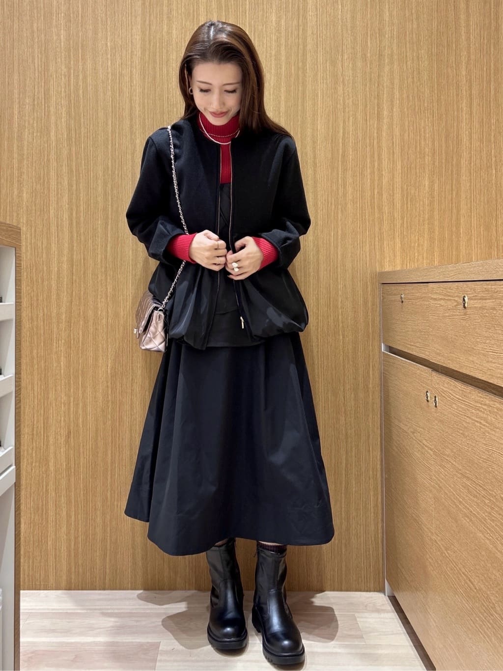 maiさんの「OPAQUE.CLIP｜ウールライクペプラムドッキングアウター【洗濯機洗い可】」を使ったコーディネート