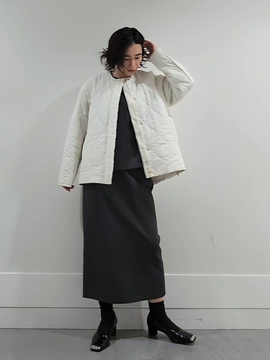 ミズタさんの「UNTITLED｜【セットアップ可/洗える】ダンボールジャージ プルオーバー」を使ったコーディネート