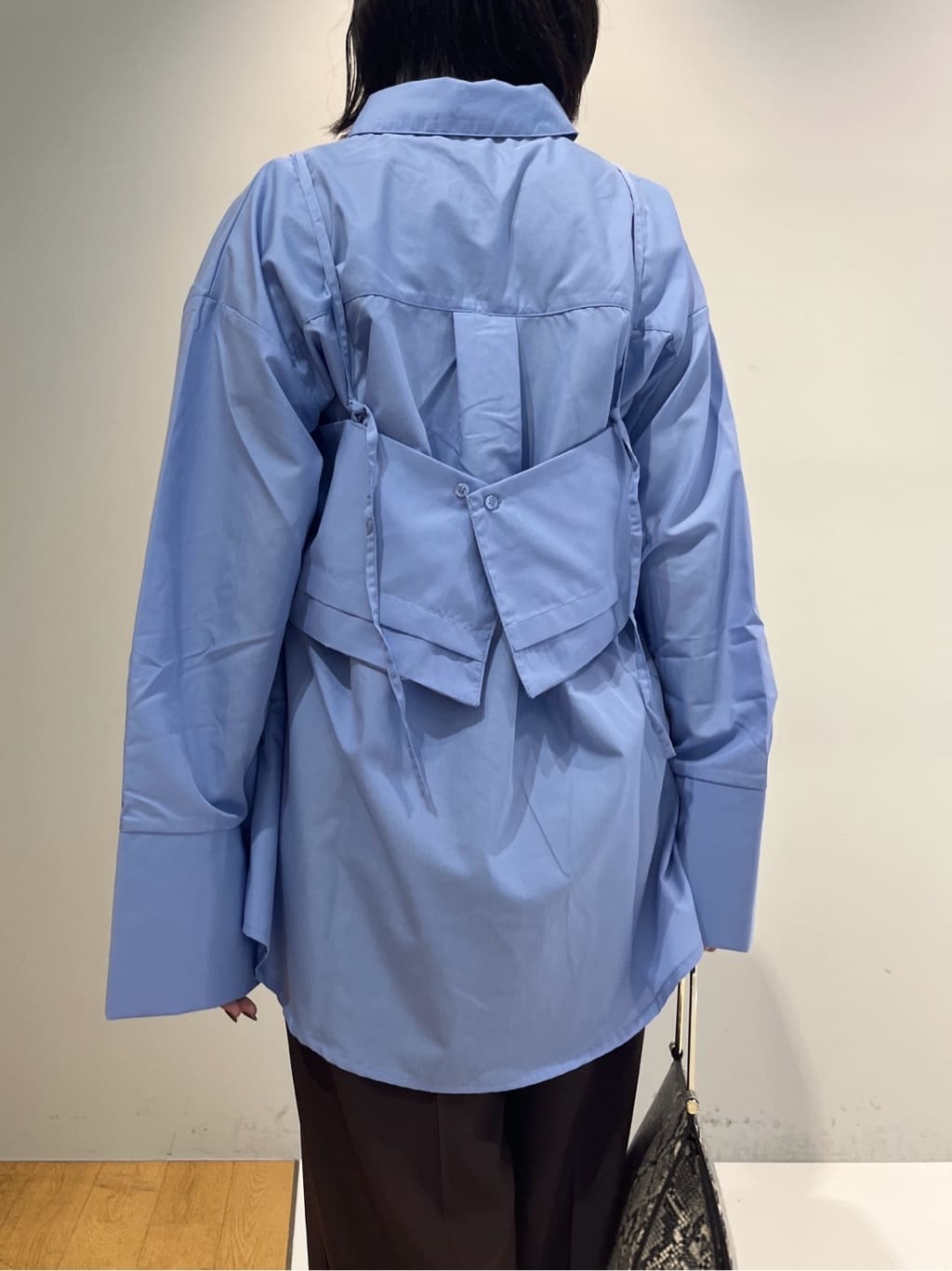 Harukaさんの「INDIVI｜Comfy SET UP｜イージーストレートワイドパンツ【セットアップ対応／通勤/カセット服】」を使ったコーディネート