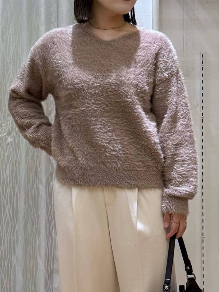 chさんの「THE SHOP TK｜【華やかで柔らか】ふわふわフェザーニット/洗える・前後2WAY」を使ったコーディネート