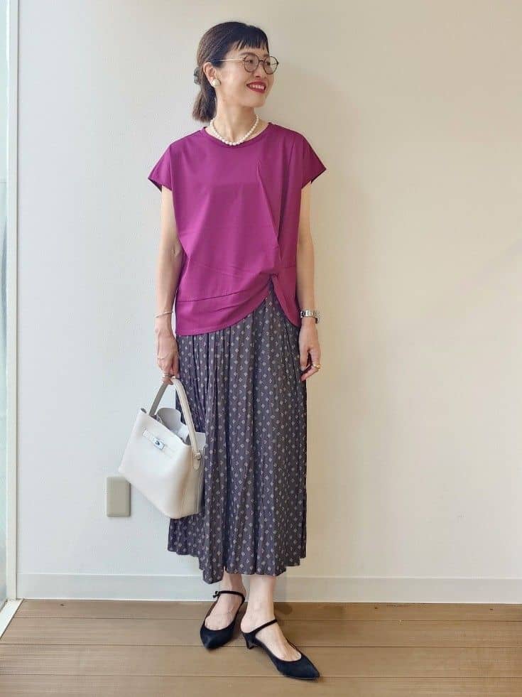 MUTSUKOさんの「UNTITLED｜【洗える/Tシャツ】ツイストプルオーバー」を使ったコーディネート