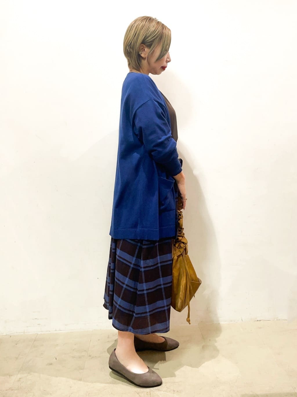 Ricoさんの「SHOO･LA･RUE｜【2点セット/7分袖】大人のきれい見え お袖タック入りアクセ付きトップス」を使ったコーディネート