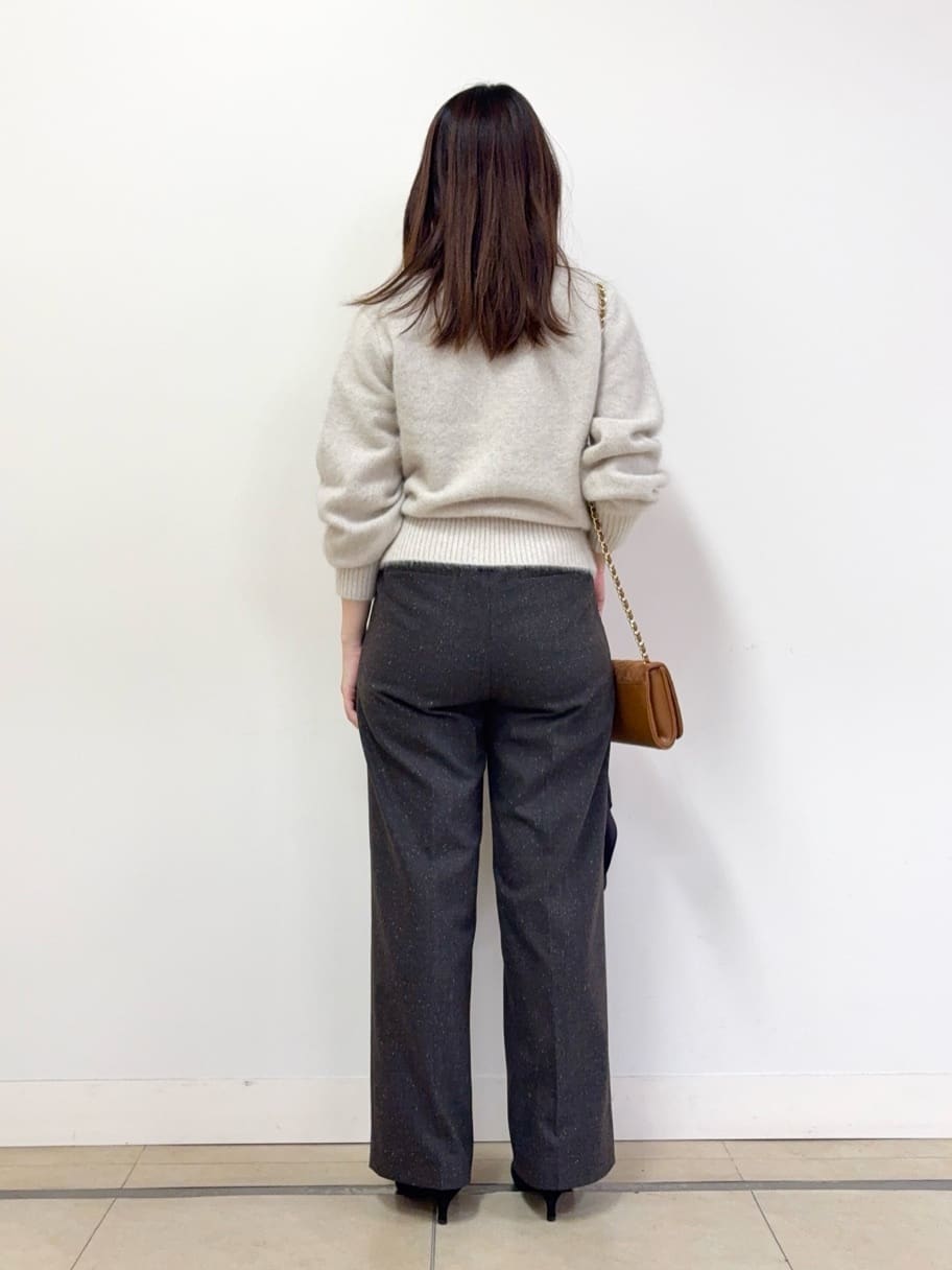 asamiさんの「UNTITLED｜【ふわふわニット/前後2WAY】フォックスカシミヤカーディガン」を使ったコーディネート