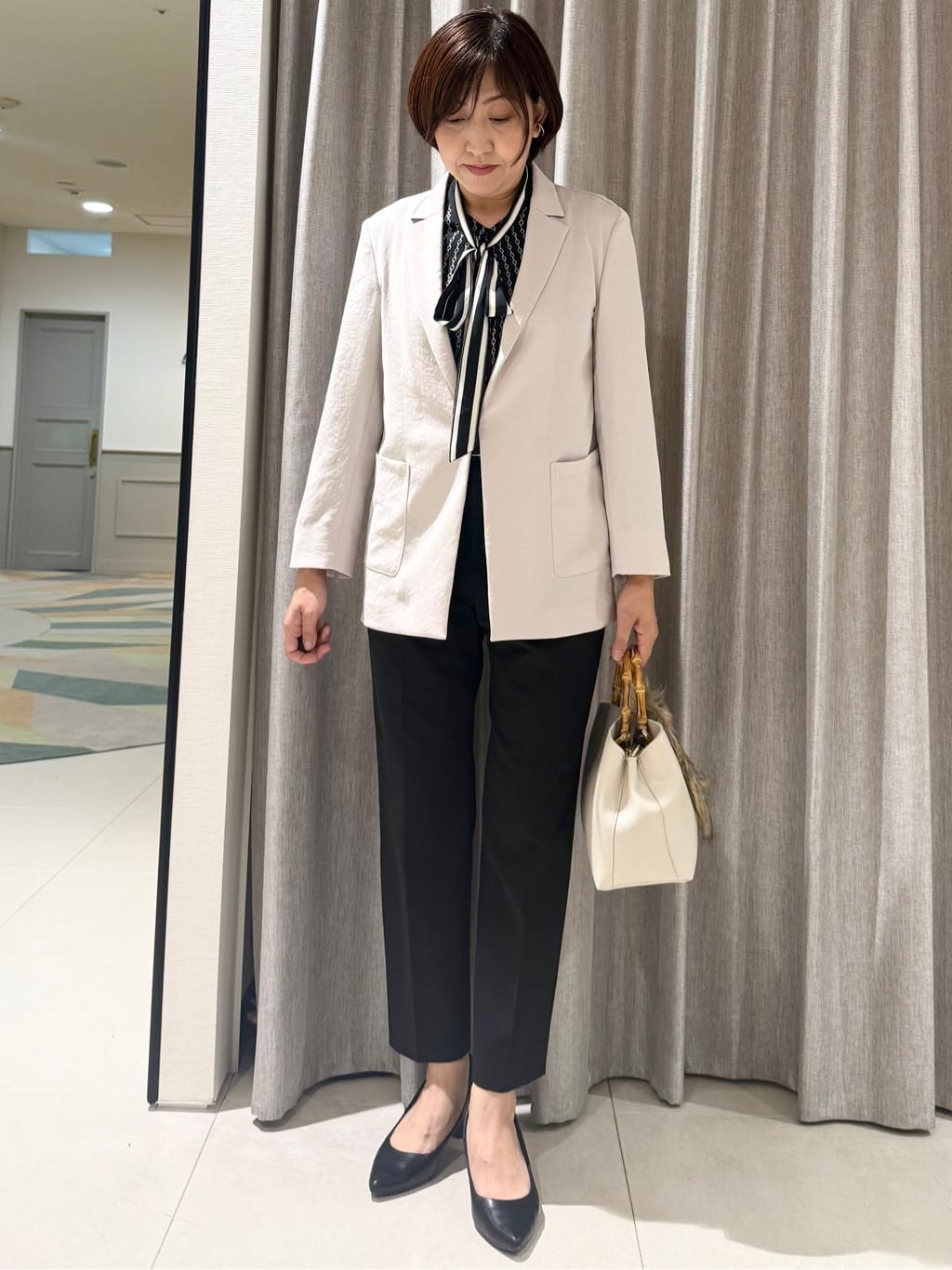 Satさんの「COUP DE CHANCE｜【手洗い可／日本製】チェーン柄ブラウス」を使ったコーディネート