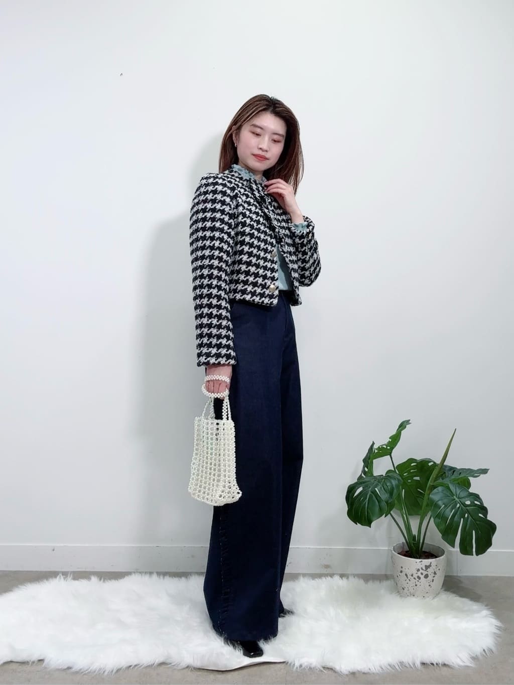 Suma Una本部スタッフさんの「SunaUna｜【COLLECTION LINE】フリルデニム」を使ったコーディネート