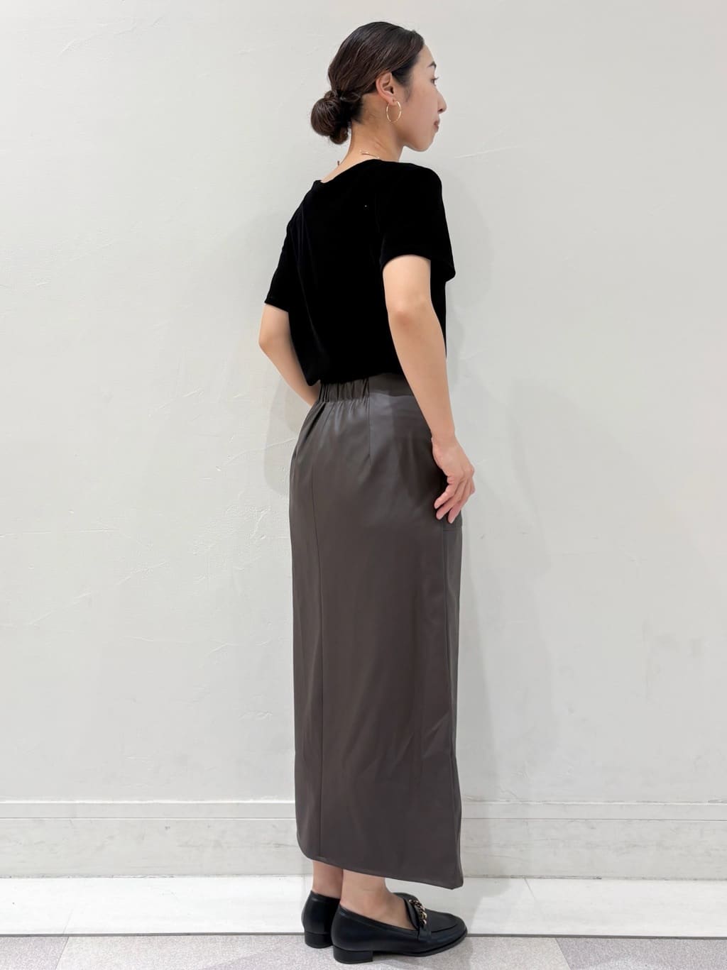 ちえさんの「OPAQUE.CLIP｜フロッキーチュールTシャツ【洗濯機洗い可】」を使ったコーディネート