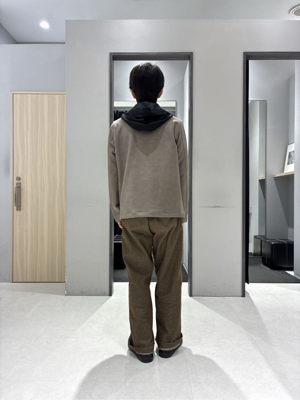 わいずみさんの「TAKEO KIKUCHI｜【JUST ONE LAYER】ダウンファブリック ジップアップ フード ブルゾン」を使ったコーディネート