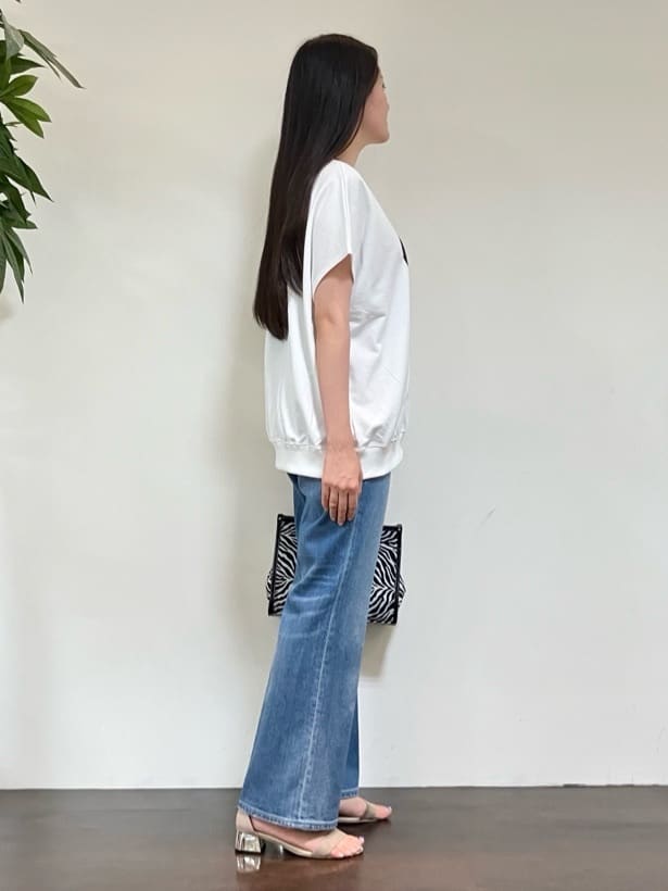 カレンさんの「UNTITLED｜【CHIGNON】別注 ミニ裏毛フレンチスリーブプルオーバー」を使ったコーディネート