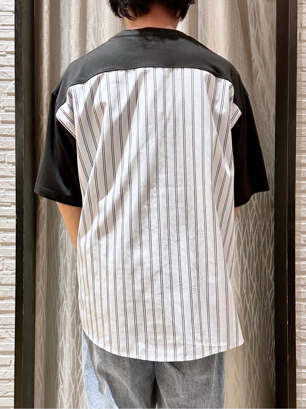 KENJI Iさんの「THE SHOP TK｜エシカルブロード切替Tシャツ 洗濯機OK」を使ったコーディネート