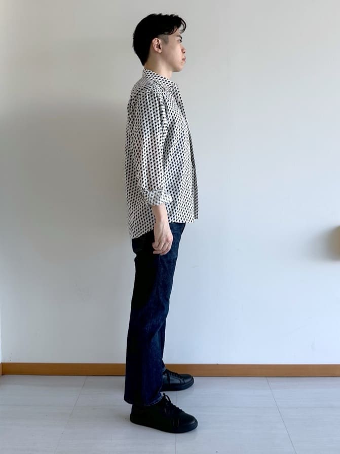 イッシーさんの「TAKEO KIKUCHI｜ボーラーハット柄 長袖シャツ」を使ったコーディネート