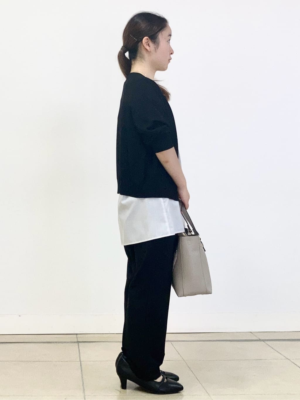 tomominさんの「Reflect｜【すっきり見え！長め丈】ピンタックデザインチュニックブラウス」を使ったコーディネート