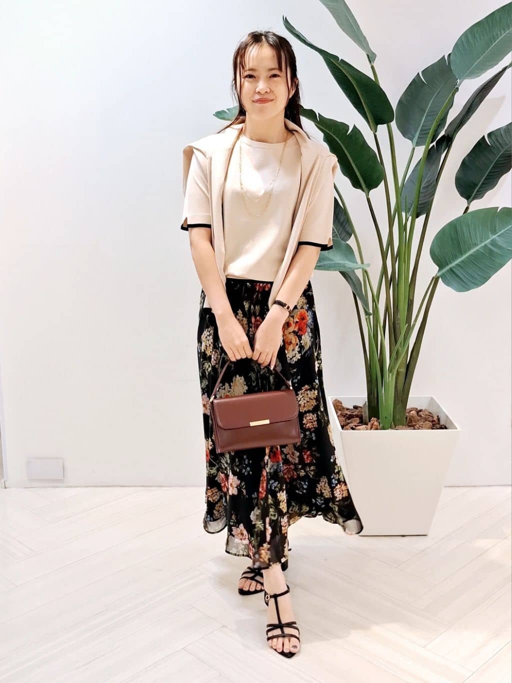 YuKaRiさんの「UNTITLED｜【アンサンブル可/薄手/洗える】5分袖クルーニット」を使ったコーディネート