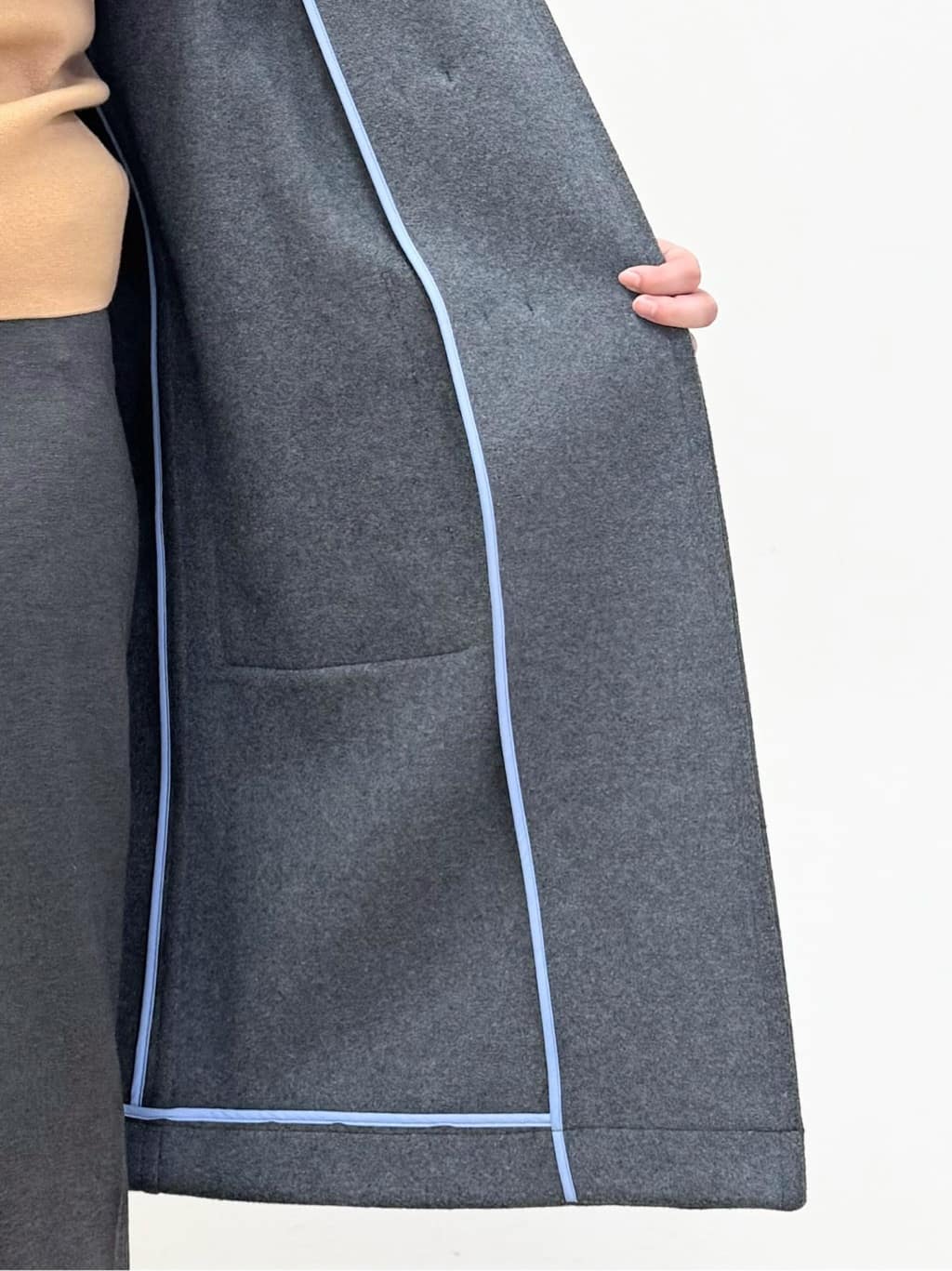 なかもとあきさんの「DRESSTERIOR｜2WAYレースカラーニット」を使ったコーディネート