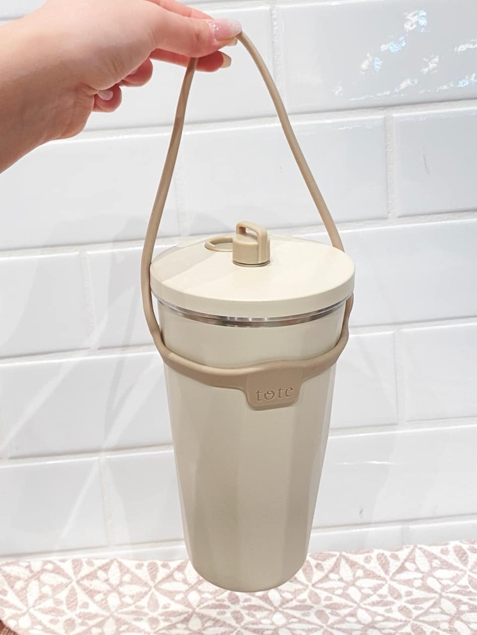 suzunoさんの「212 KITCHEN STORE｜ストロー付2wayタンブラー570ml アイボリー」を使ったコーディネート