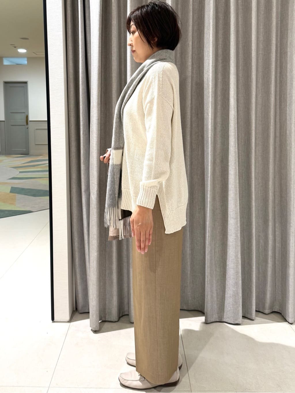 Satさんの「COUP DE CHANCE｜【手洗い可／日本製】きれいめデニム風パンツ」を使ったコーディネート