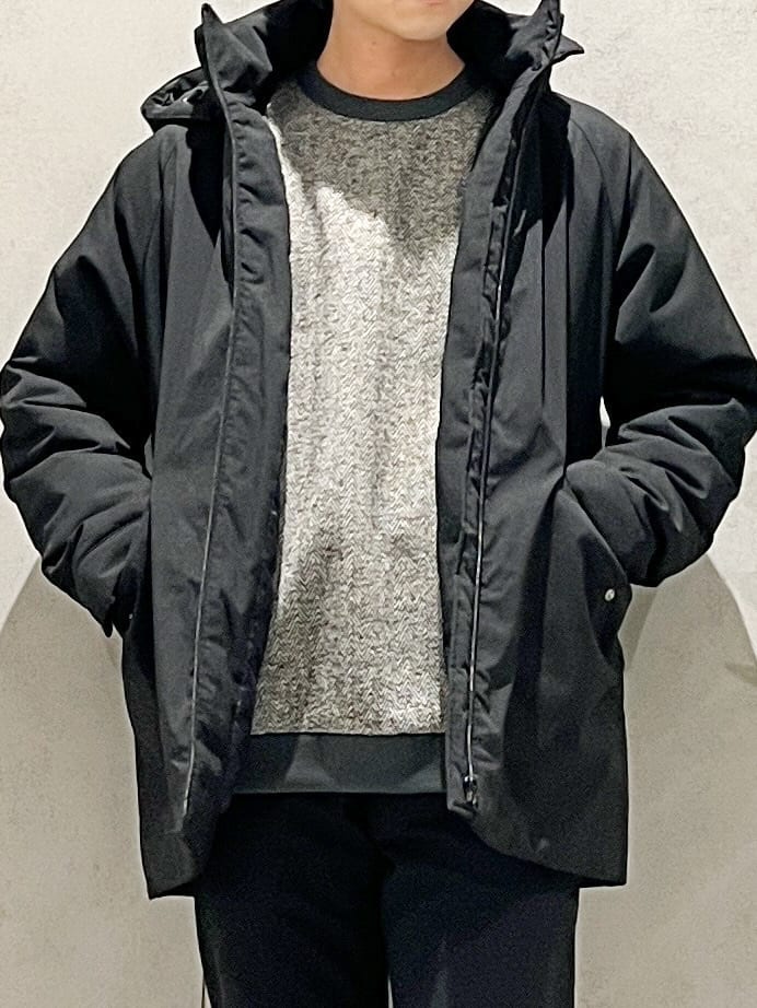 SHI-MAさんの「THE SHOP TK｜【軽くて、暖かい】SORONA／ソロナ 中綿ブルゾン 防風/軽量/洗濯機OK/フード脱着可」を使ったコーディネート