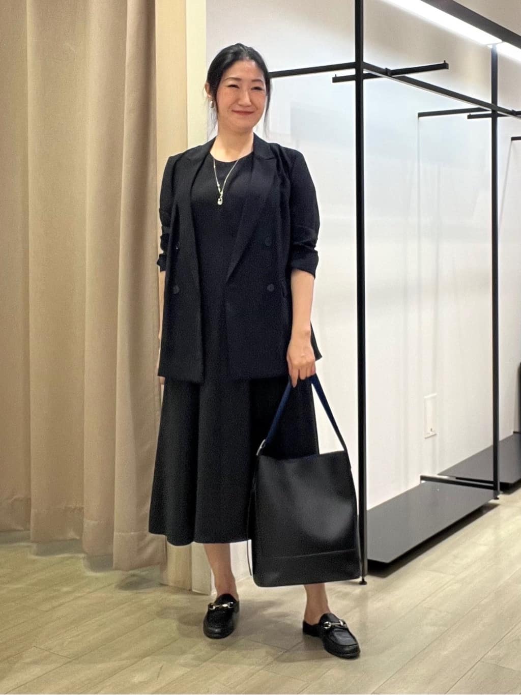 TOMOMIさんの「INDIVI｜【美シルエット】ノースリーブワンピース」を使ったコーディネート