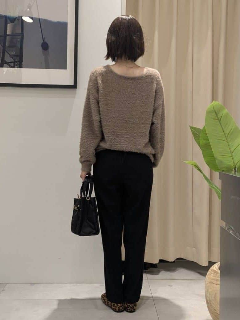 なめさんの「THE SHOP TK｜【華やかで柔らか】ふわふわフェザーニット/洗える・前後2WAY」を使ったコーディネート