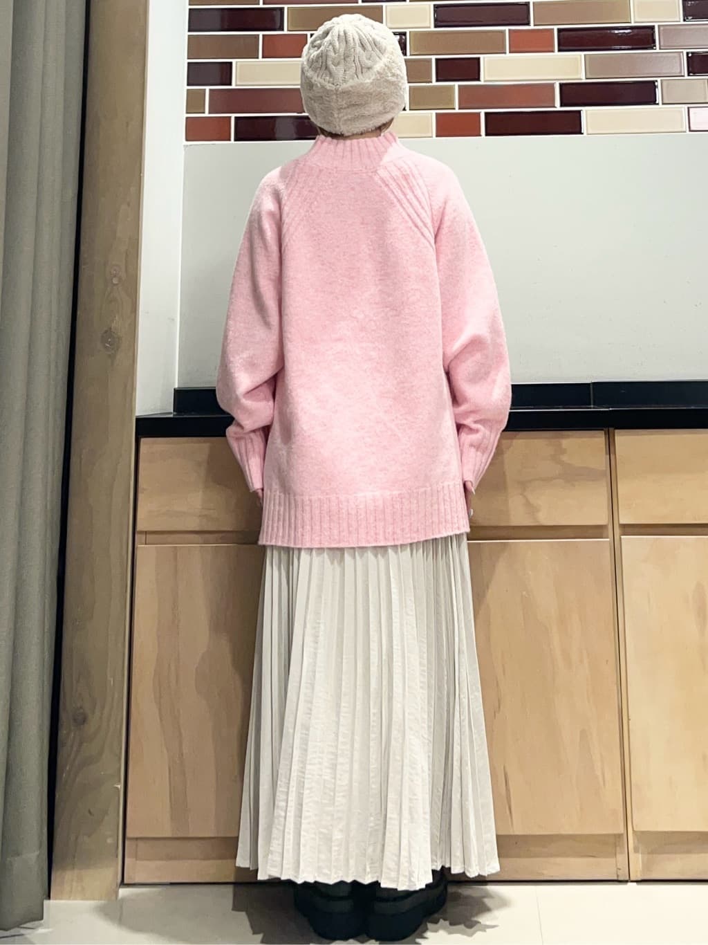 かのさんの「THE SHOP TK｜ふんわり柔らかきれい色 ウール混ハイネックニット」を使ったコーディネート