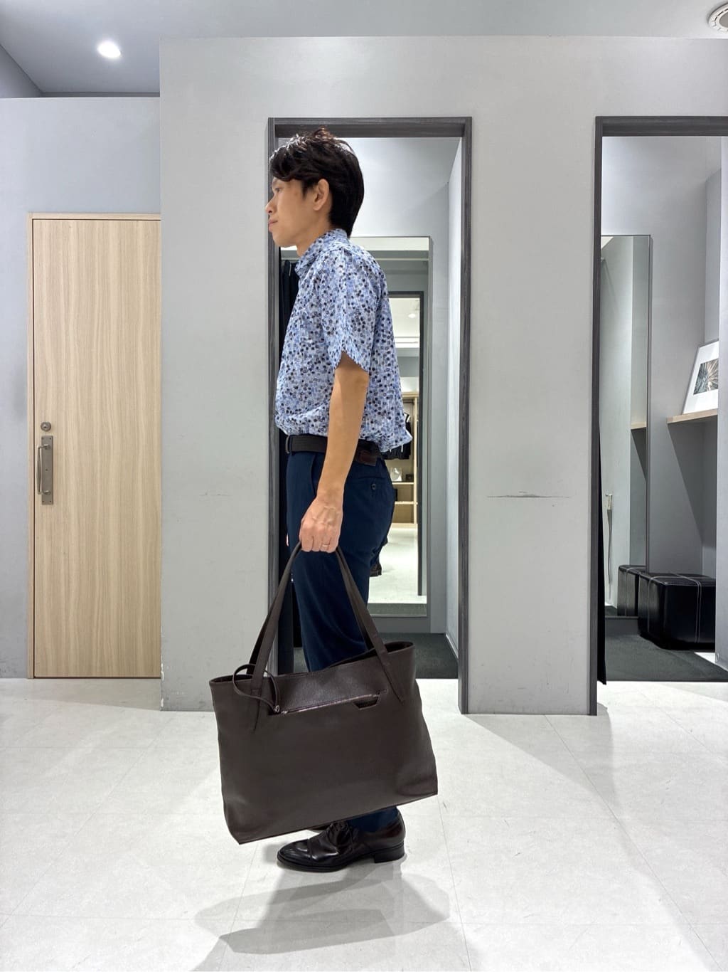 わいずみさんの「TAKEO KIKUCHI｜【COOL CITY WEAR】アーバンクール パンツ /接触冷感・吸水速乾」を使ったコーディネート