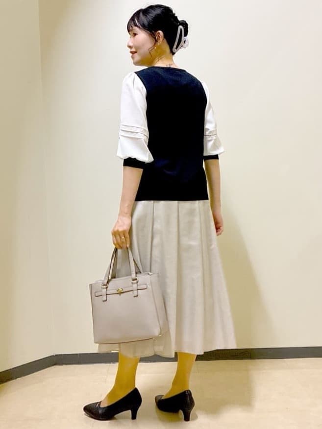  beni_gingerさんの「Reflect｜◆【手洗い可／ウエスト総ゴム】シャンブレースカーチョパンツ」を使ったコーディネート