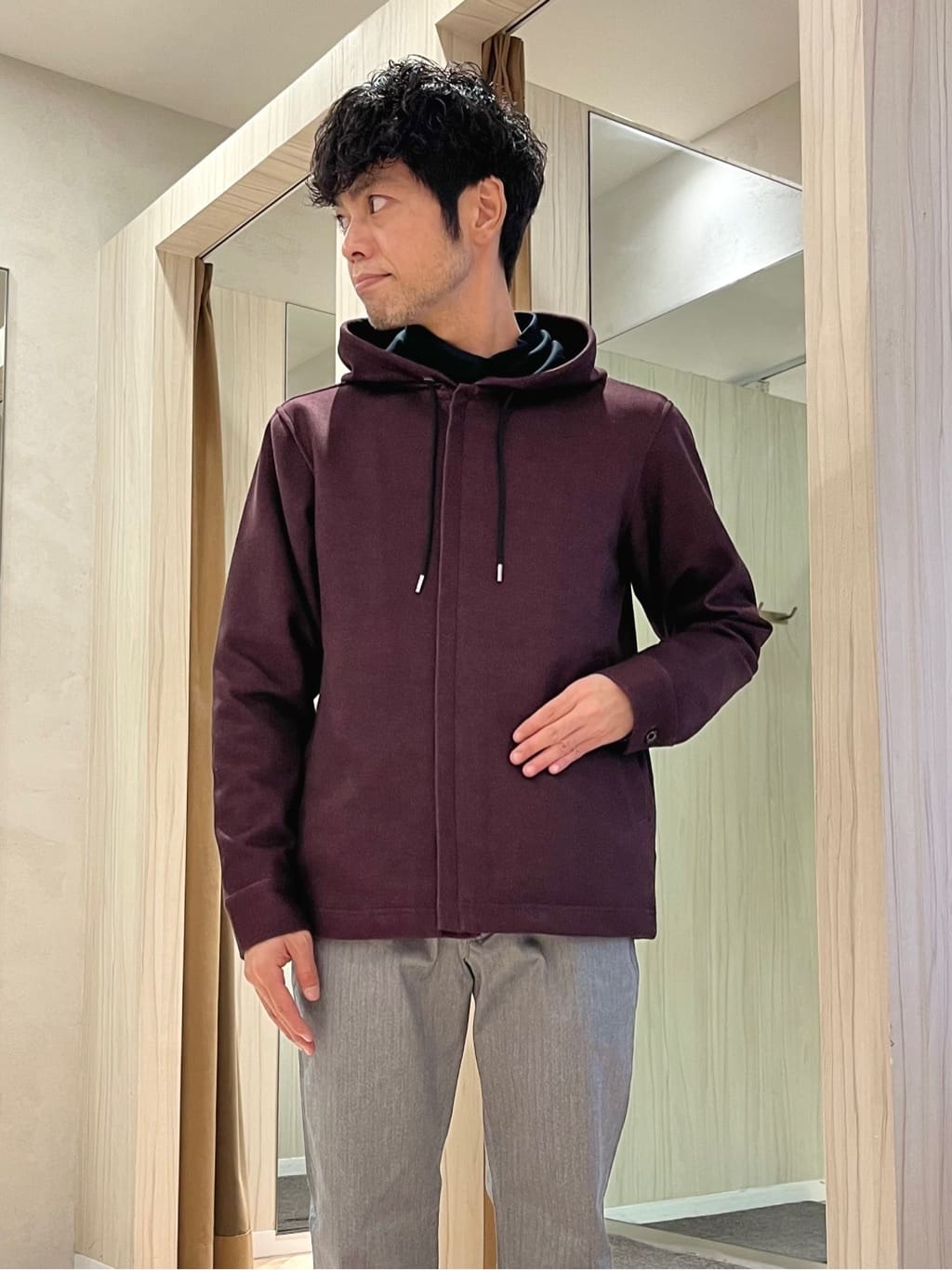URAさんの「TAKEO KIKUCHI｜【Sサイズ～】ウォーム ミラノリブ オフネック プルオーバー」を使ったコーディネート