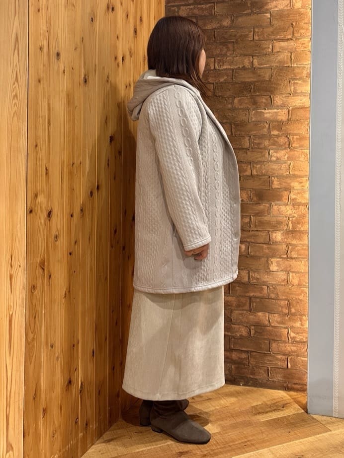 ゆかぴさんの「SHOO･LA･RUE｜【洗濯機可/S-LL】インせず着られる ふわふわハイネックニット」を使ったコーディネート