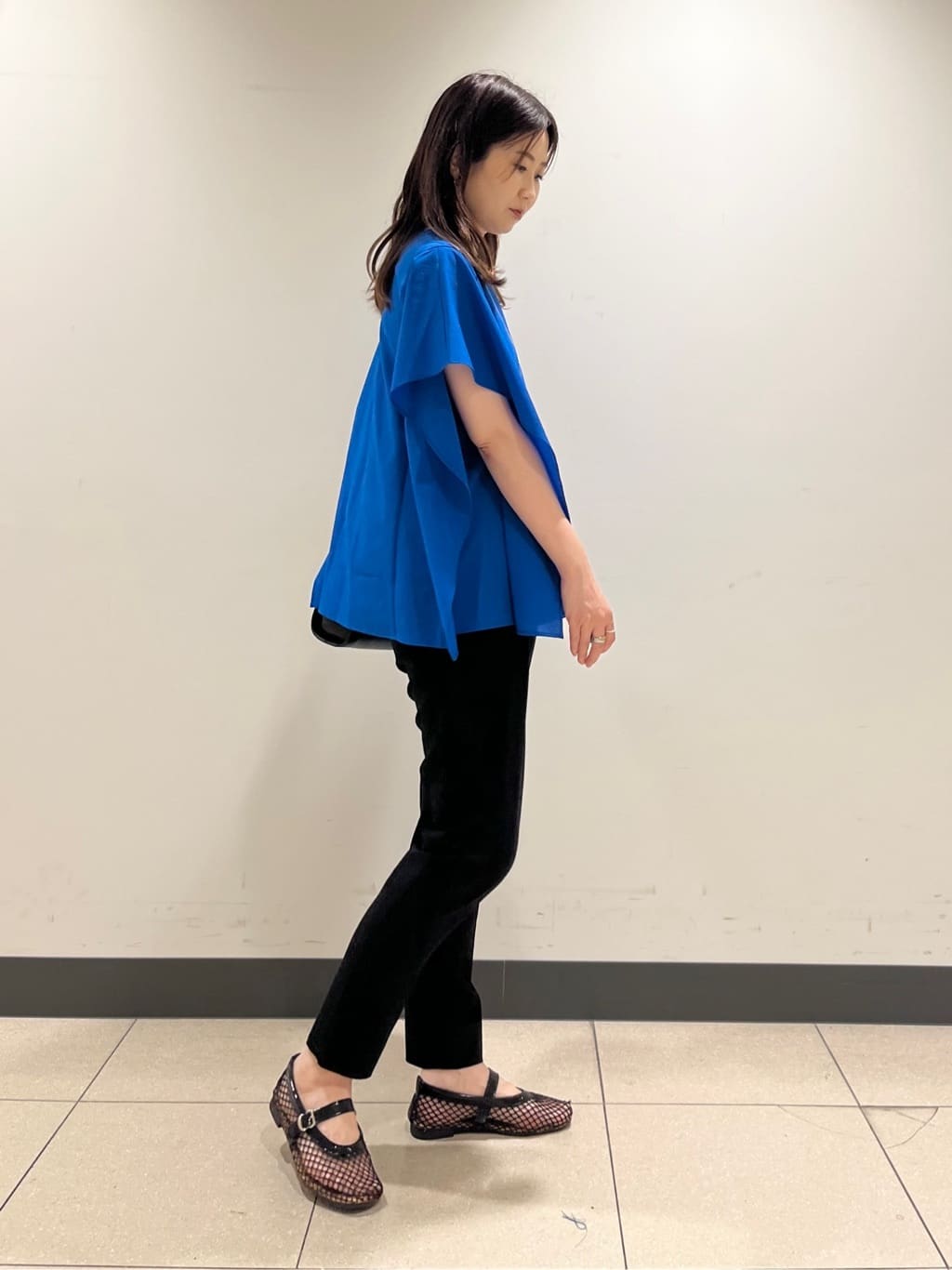 shokoさんの「INDIVI｜【体型カバー】スクエアブラウス」を使ったコーディネート