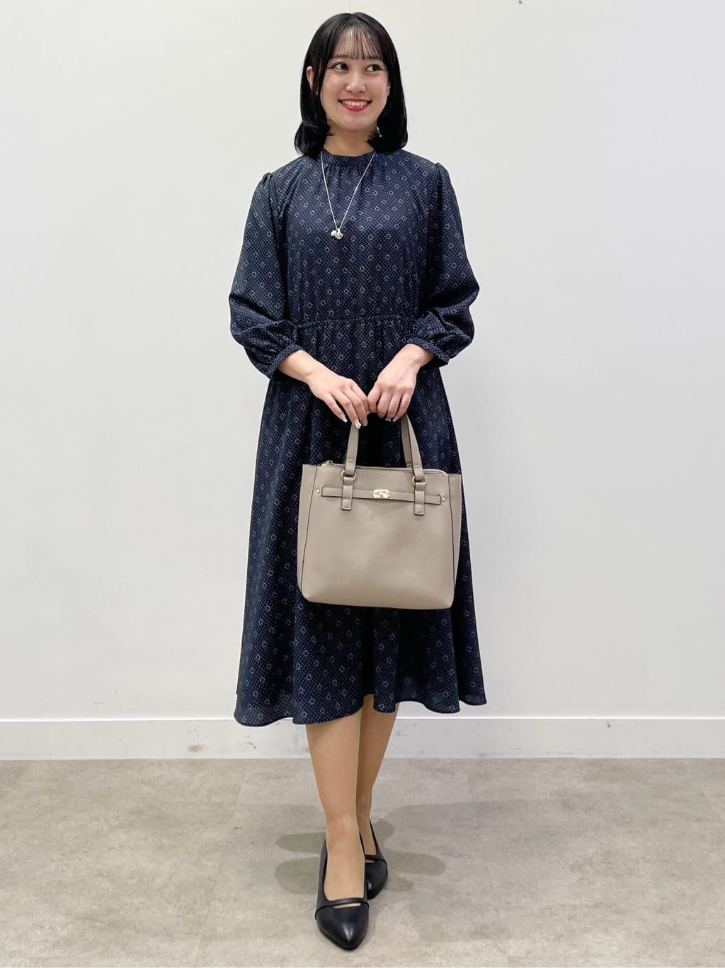yukariさんの「Reflect｜【きちんと見え／通勤／セレモニーにおすすめ◎】ドット&times;ダイヤ柄ワンピース」を使ったコーディネート