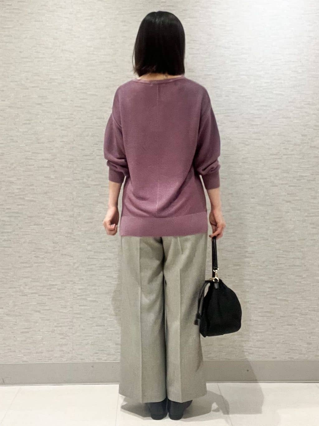 marikoさんの「Reflect｜【パンツ合わせにぴったり◎】ゆったりオフボディニット」を使ったコーディネート