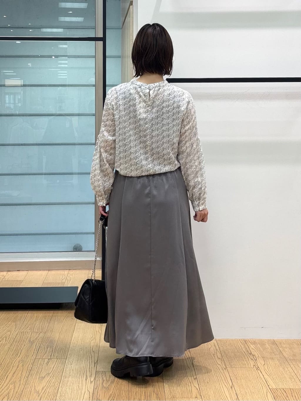 asamiさんの「INDIVI｜【きれいめ／オフィス／イベント】フェザージャカードブラウス」を使ったコーディネート