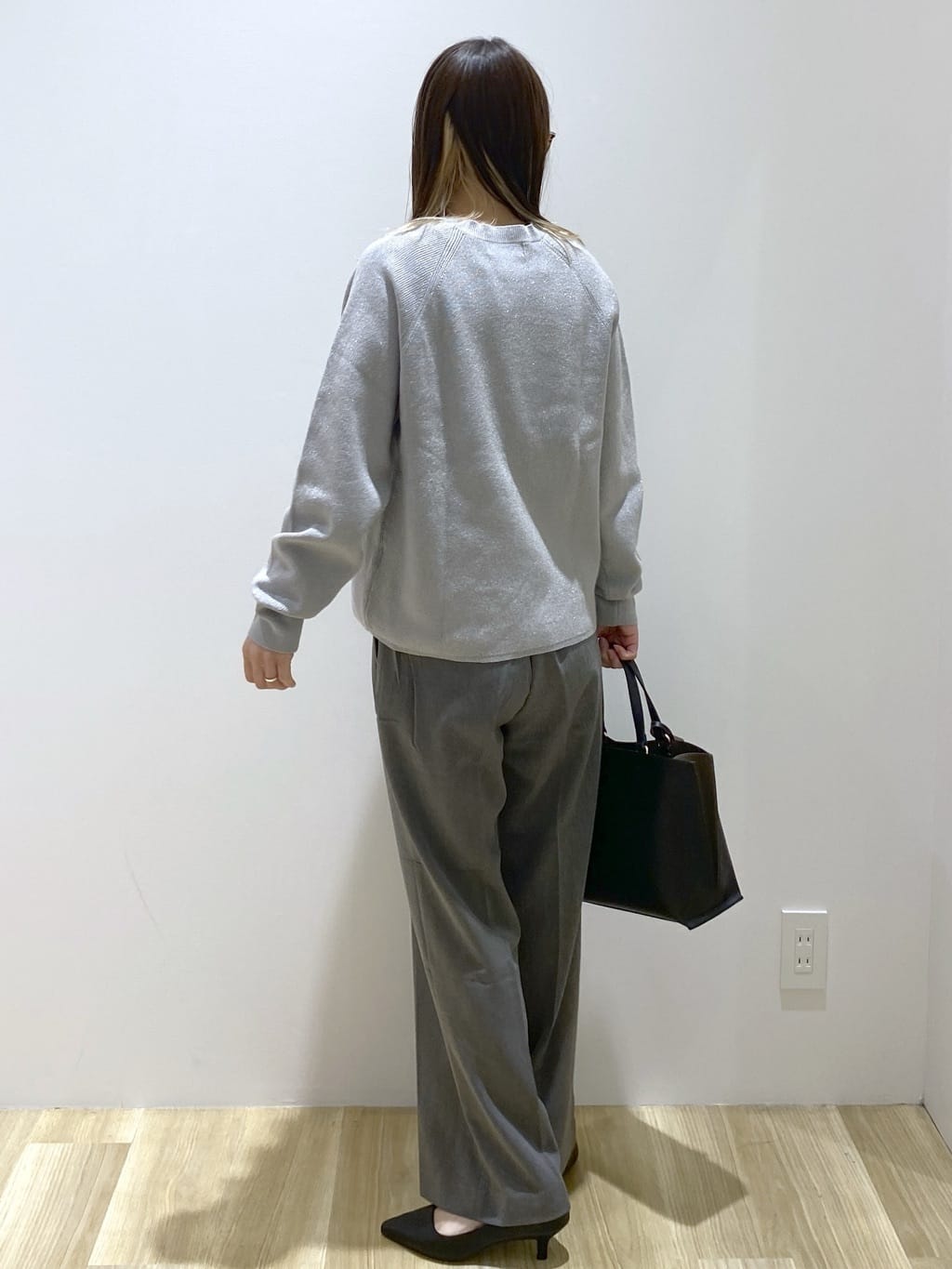 えりさんの「OPAQUE.CLIP｜ボタンデザインラメニット【洗濯機OK】」を使ったコーディネート