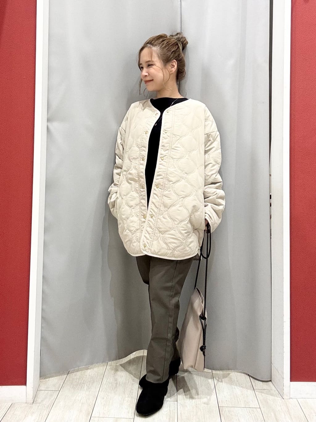 shioさんの「SHOO･LA･RUE｜【洗濯機可/S-LL】フィット感が心地よい ハイパーストレッチスキニー裏起毛」を使ったコーディネート