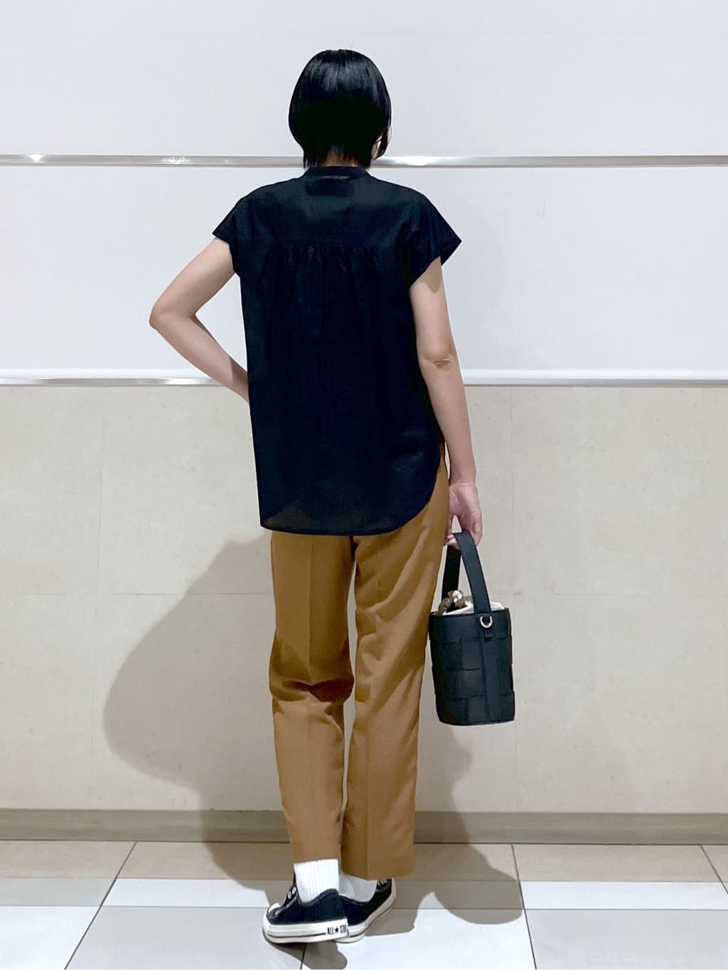 eriko さんの「Dessin｜【洗える】スタンドカラーフリルブラウス」を使ったコーディネート