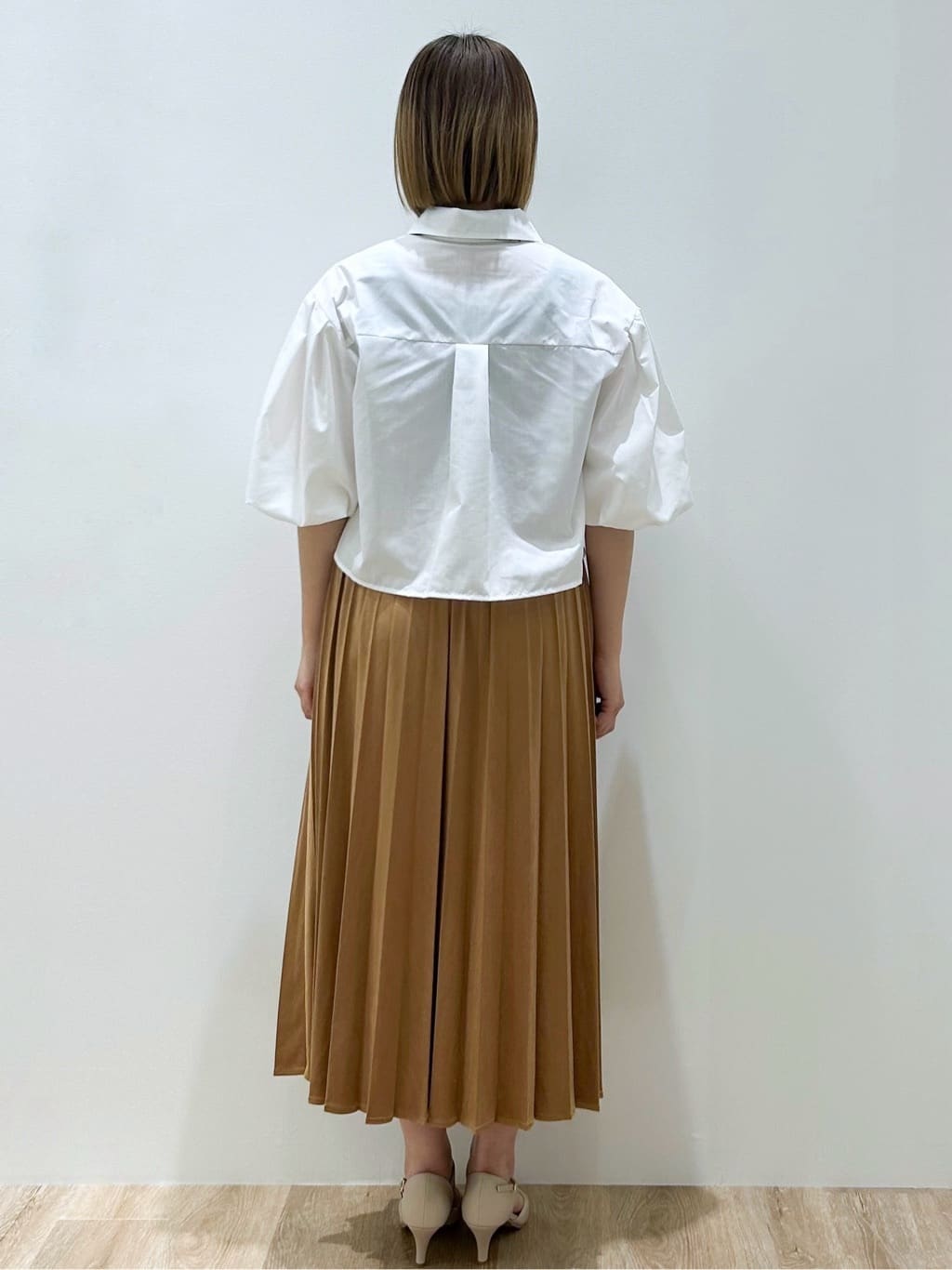 suzukaさんの「OPAQUE.CLIP｜バルーンスリーブシャツ【洗濯機洗い可】」を使ったコーディネート