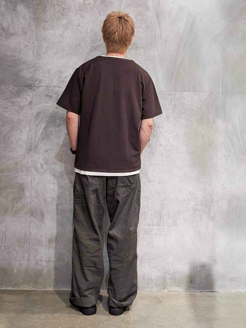 daiさんの「THE SHOP TK｜ツイルキーネック半袖Tシャツ」を使ったコーディネート