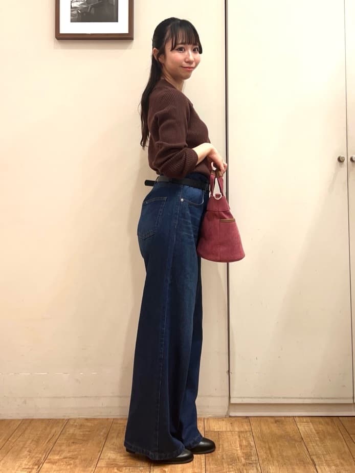 AIRIさんの「SHOO･LA･RUE｜ストレッチブーツ」を使ったコーディネート