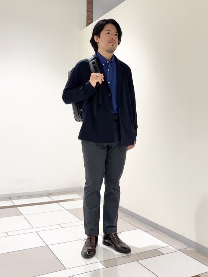 及川さんの「TAKEO KIKUCHI｜リラックス カーディガン ジャケット」を使ったコーディネート