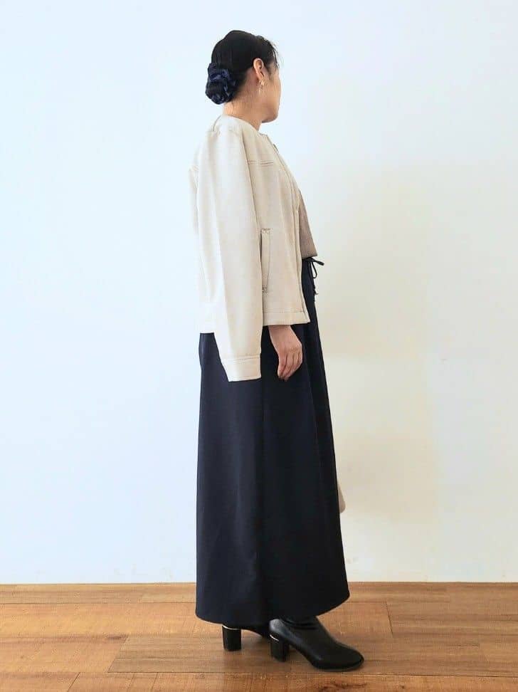 くまさんの「SHOO･LA･RUE｜【S-LL/2点セット】脚のラインを拾いにくい ベルト付きタックスカーチョパンツ」を使ったコーディネート