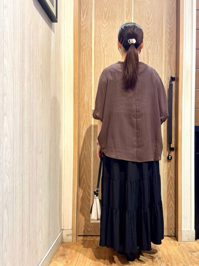 KAORIさんの「SHOO･LA･RUE｜【洗える/S-LL】首元きれい テレコリブタンクトップ」を使ったコーディネート