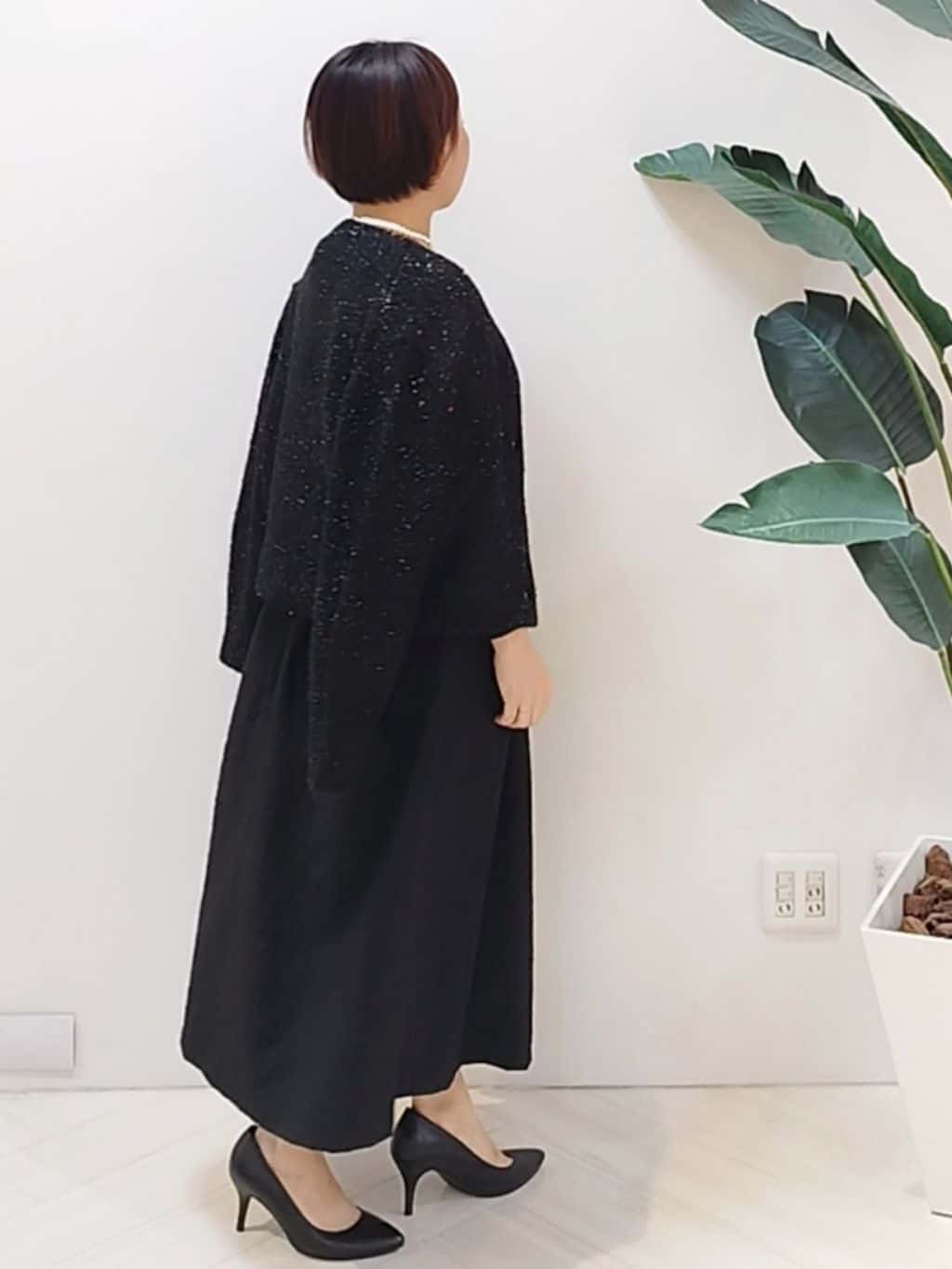 s u g iさんの「UNTITLED｜【大人フェミニン/トレンド】ニット&times;ジャカード ドッキングワンピース」を使ったコーディネート