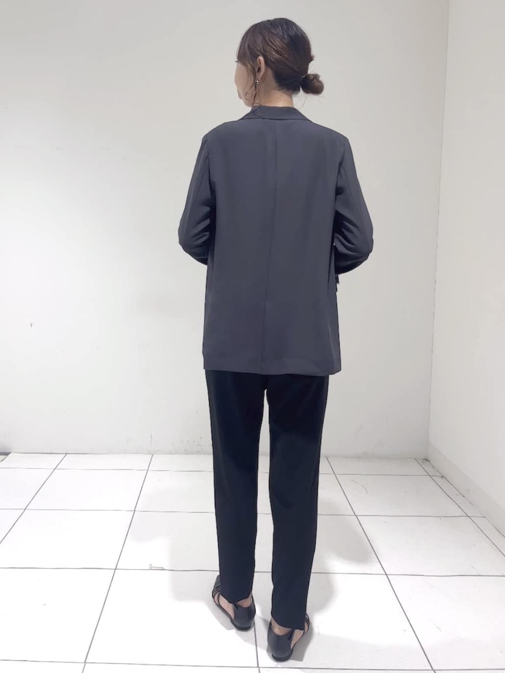 shioriさんの「INDIVI｜【軽く羽織れる！】ダブルジャケット」を使ったコーディネート