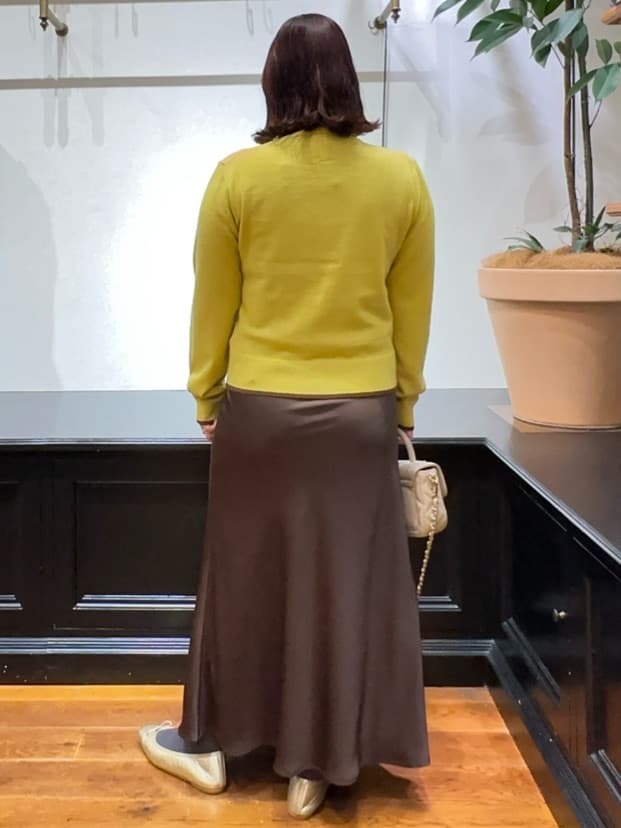 Asamiさんの「DRESSTERIOR｜ストレッチヴィンテージサテンナロースカート」を使ったコーディネート