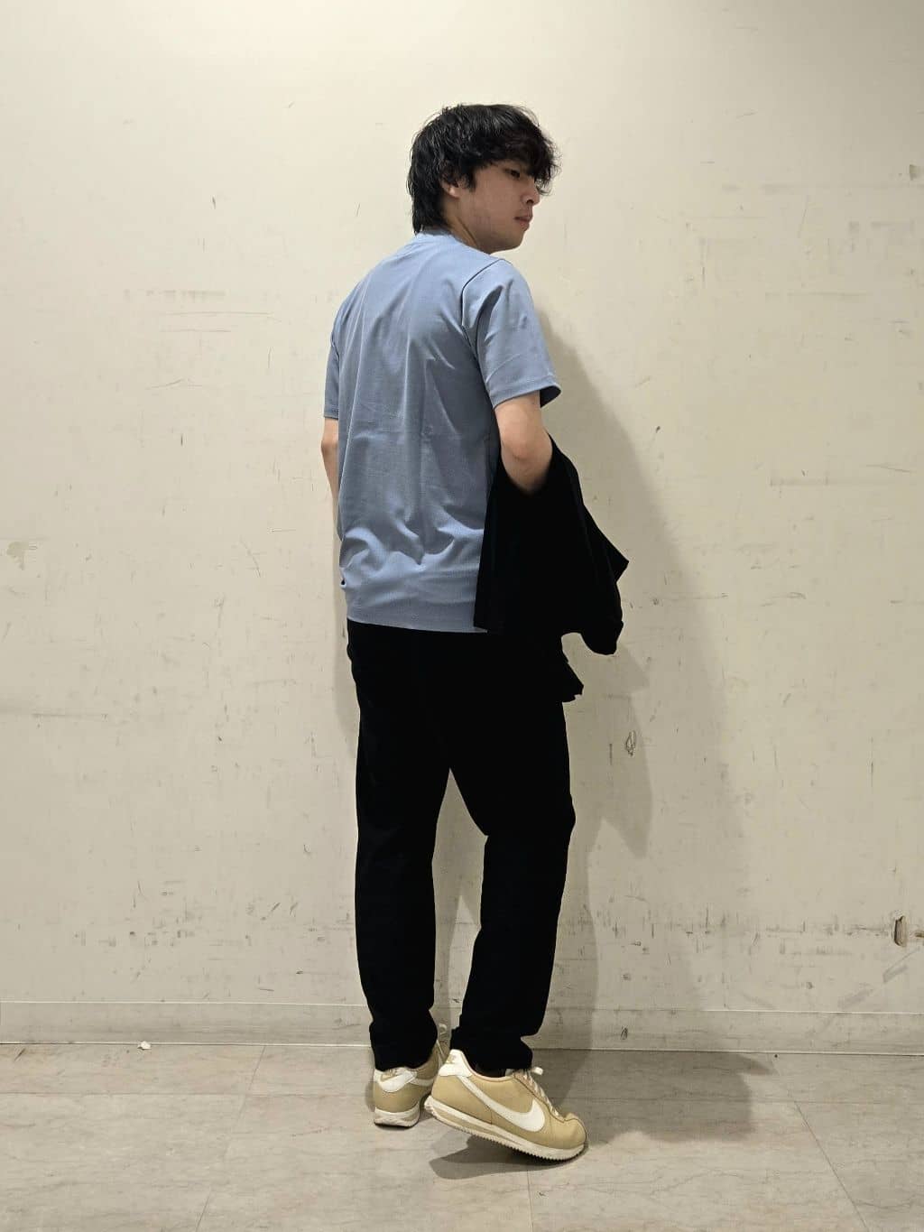白木駆さんの「TAKEO KIKUCHI｜【COOL CITY WEAR】エアートール オープンカラーシャツ /接触冷感・通気性」を使ったコーディネート